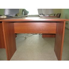 Продам офисный/письменный стол