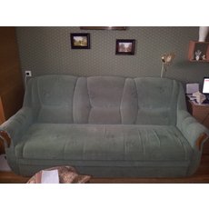Продам диван (раздвижной) и кресло б/у