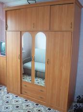 Продам шкаф в отличном состоянии, недорого.