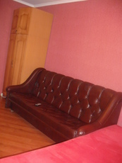 Продам кожаный диван!