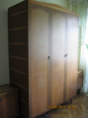 Срочно! продам шкаф Б/у.