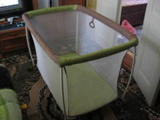 продам манеж