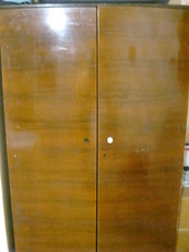 Срочно продам шкаф