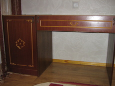 Стол письменный