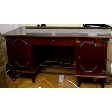 Продам старинный деревянный стол