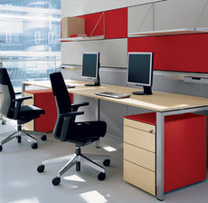 Офисные столы.