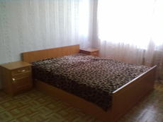 Срочно! Продам недорого спальню
