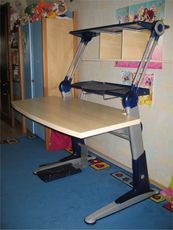 Стол компьютерный