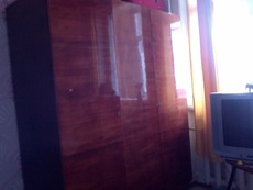 продам шкаф и диван б/у