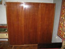 Срочно продам шифоньер