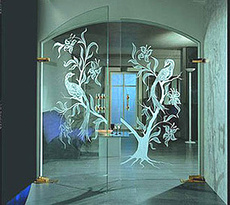 Стеклянная мебель. Обеденные и кухонные стеклянные стоды на 