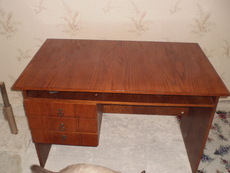 Продам письменный стол!