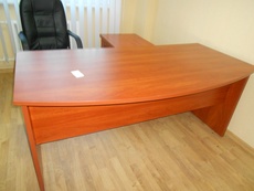 Офісні меблі б/у