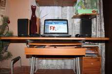 Стол компьютерный