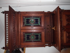 Креденс з дерева