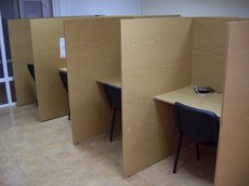 Продам комплект мебели (офисной)