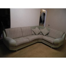Продам угловой диван.
