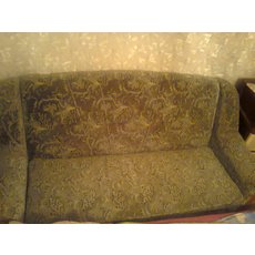 Продам диван-кровать и два раскладывающихся кресла