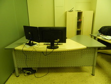 ПРОДАМ офисные столы