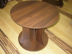 Срочно продам журнальный стол