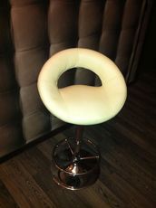 Продам барный стул б/у