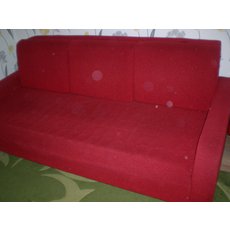 Продам диван бу супер большой красный