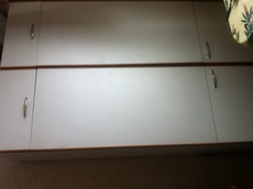 Срочно продам 2 шкафа-пенала в отличном состоянии