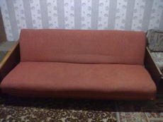 Отдам бесплатно диван