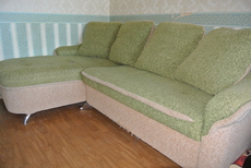 Продам угловой диван б.у.