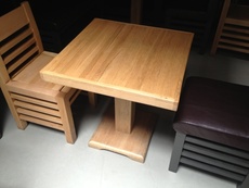 Продам б/у мебель для кафе