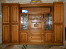 Продам б/у стенки, недорого.