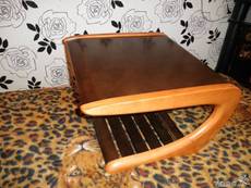 Продам прикроватный столик