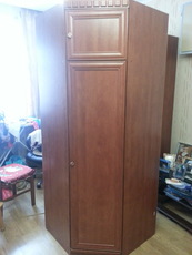 Продам шкаф угловой