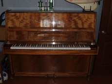 Срочно продам пианино "Украина"