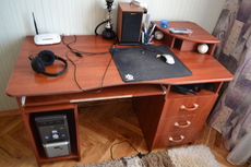 Компьютерный стол