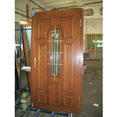 Входная деревянная дверь - лучшее предложение на рынке двере