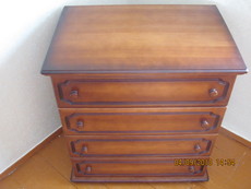 Комод та трюмо