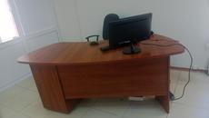 Продам три офисных стола