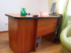 Продам стол