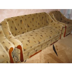 Продается комплект диван+2 раскладных кресла