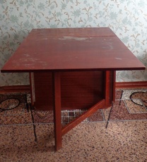 Продам б/у стол!