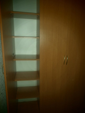 Продам шкаф и тумбочку