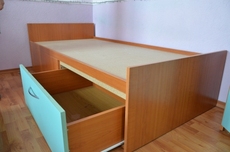 Кровать, шкаф, стол компьютерный