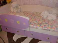 Детская кровать с ящиками