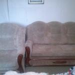 диван с креслом б/у.