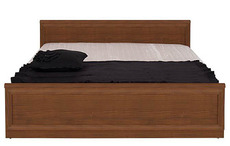 Кровать двухспальная в комплекте с ортопедическим матрасом .