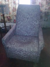 Продам 2 кресла.