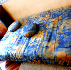 Продам диван раскладной б/у.