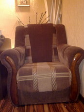 Продам два мягких кресла.