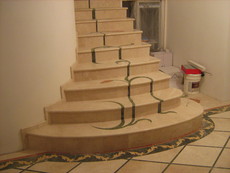 Сходи та портали камінів з мармуру та граніту